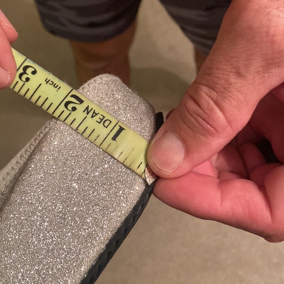 Girls Volatile Slip ons. - Picture 6 of 6